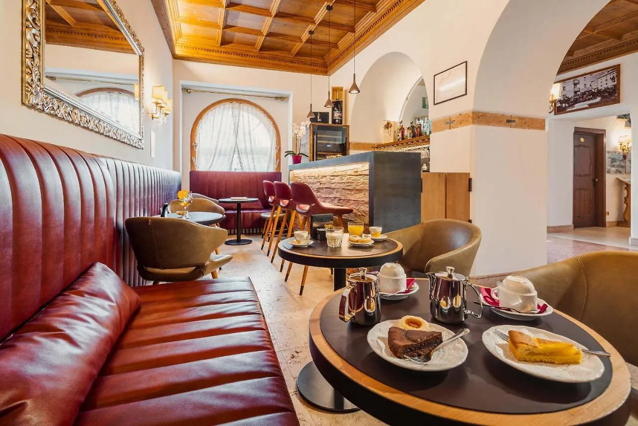 Royal Hotel Cortina Κορτίνα Ντ' Αμπέτσο